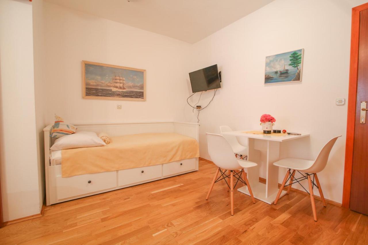 Ferienwohnung Sunshine Makarska Exterior foto
